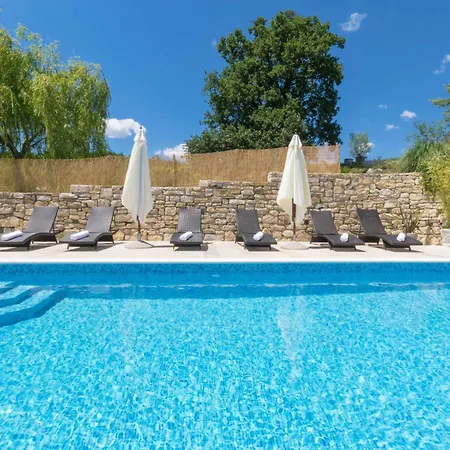 Sterna, A Charming In The Heart Of Istria Beram