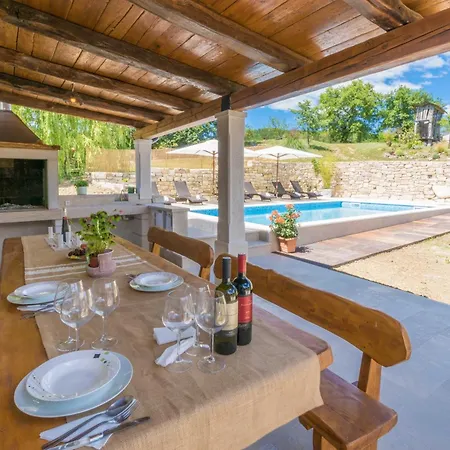 Sterna, A Charming In The Heart Of Istria Beram