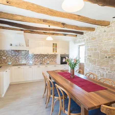 Sterna, A Charming In The Heart Of Istria Nyaraló