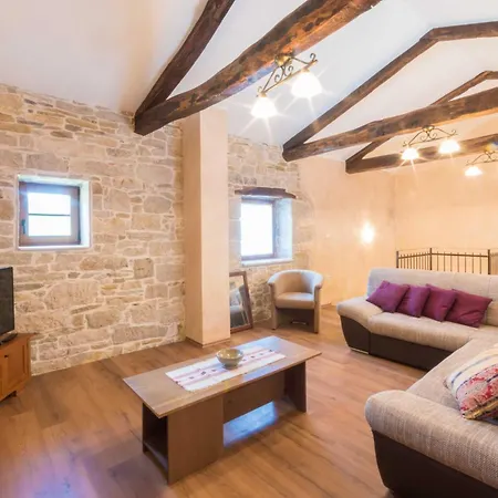 Sterna, A Charming In The Heart Of Istria Nyaraló Beram